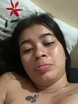 Kloe_1223 webcam