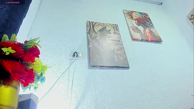 Lola_wish1 webcam