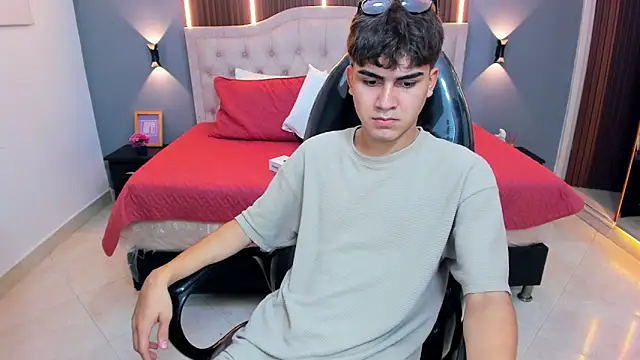Tommy18__ webcam