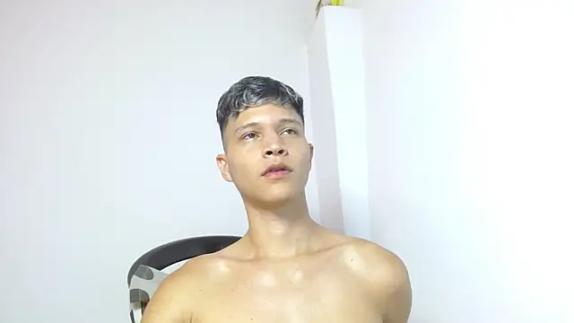Twinkcock22 webcam