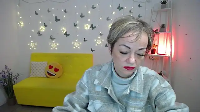 NikaMayu webcam