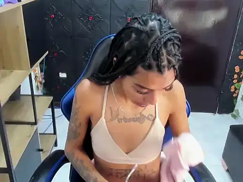 KarlaSlutSkinny__ webcam