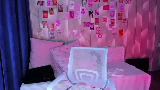 Alanna_Pow webcam