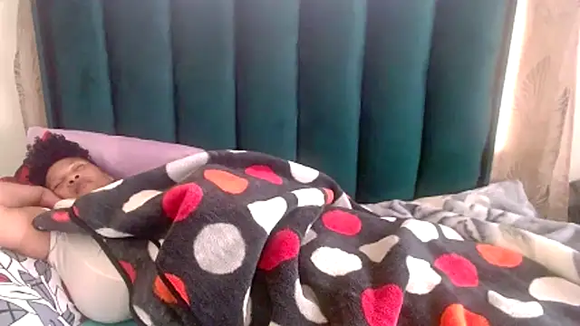 CaramelMelons78 webcam