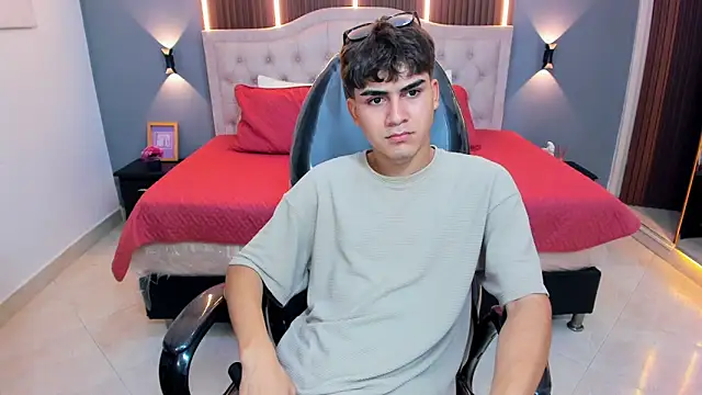 Tommy18__ webcam