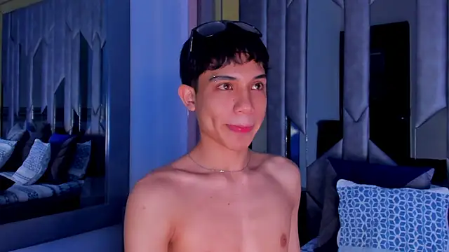 Sebax_Young webcam