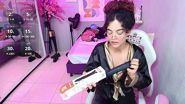 Maggy_t18 webcam