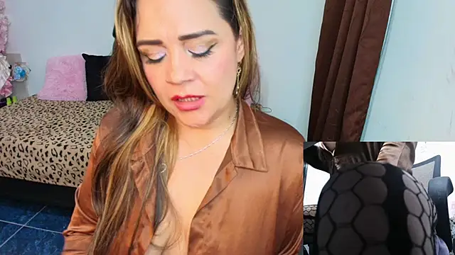 Paulina-Becerraa webcam