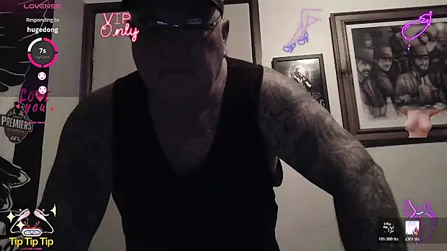 KINKYBLUEYES69 webcam