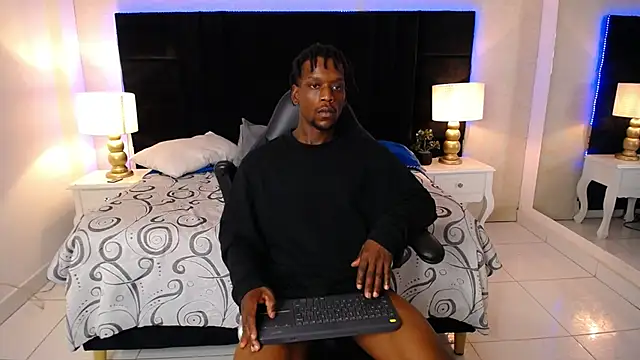 SkylerBigxxx webcam