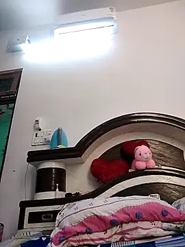 Cute-Janvi20 webcam