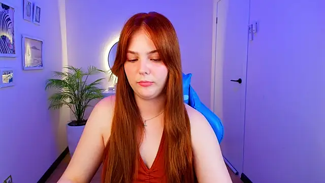 Elle_Funning webcam
