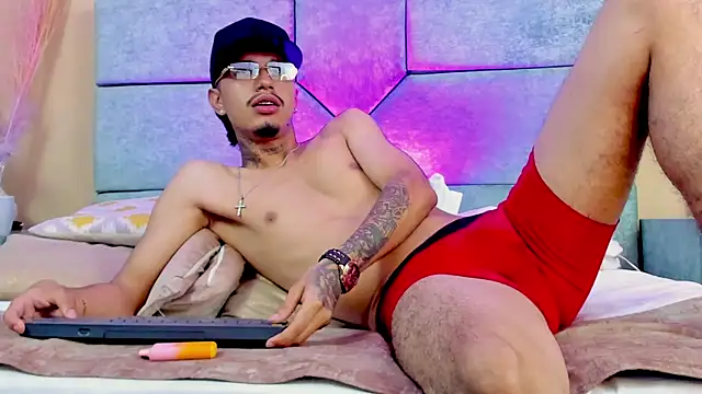 TysonRiggs webcam