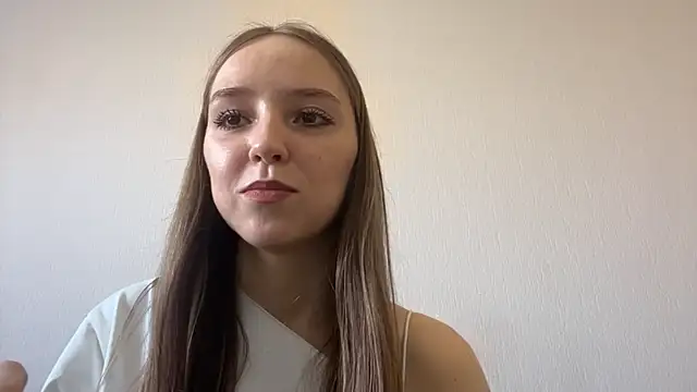 QueenBalensiefen webcam