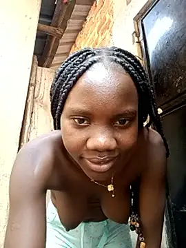 Black_juicy24 webcam
