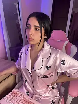 Emily-14 webcam
