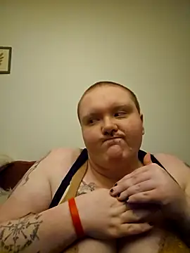 MorningstarDeviant webcam