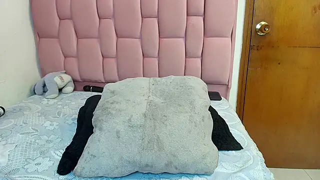 victoria_aphril webcam
