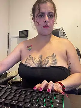 MiaHotboobs webcam