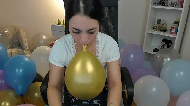 _BellaEvans_ webcam