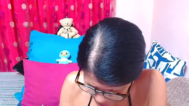 SLUTTYROXY webcam
