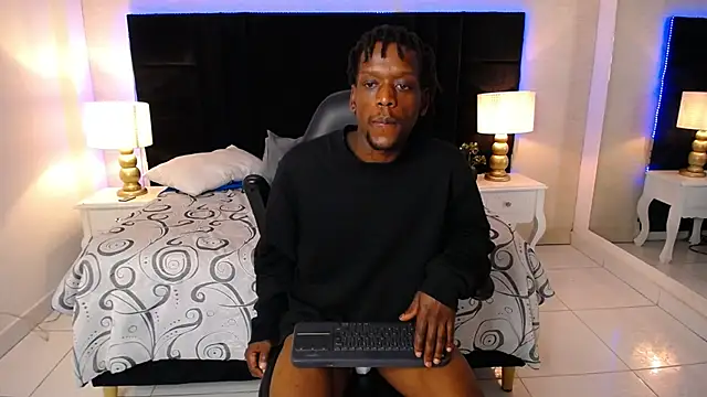 SkylerBigxxx webcam
