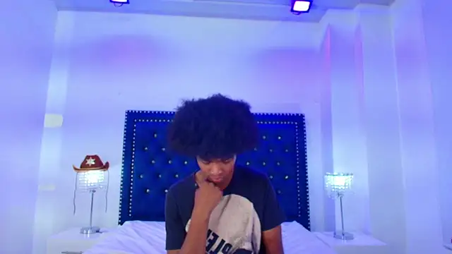 Cristal_and_luke webcam