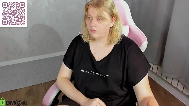 luna_c0ra webcam