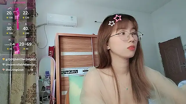 Lili_666 webcam