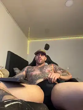 Ades_Lowe webcam