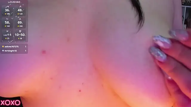 misshoneyxxx webcam