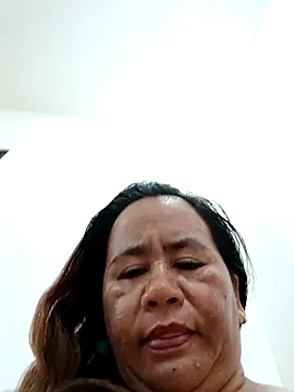 babyloves69 webcam