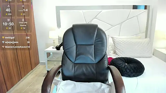 Natasha_Kiim_ webcam
