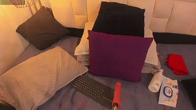 camila__herrera webcam
