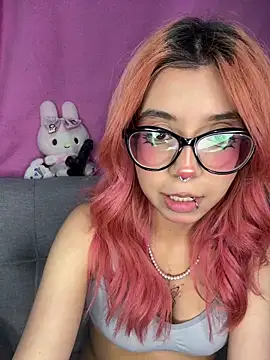 valen-foxx1 - Valen-Foxx1's free webcam - UK Sex Cams