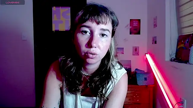 Cosmo_Riri webcam