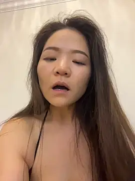 美女xiaochengzi505在线直播