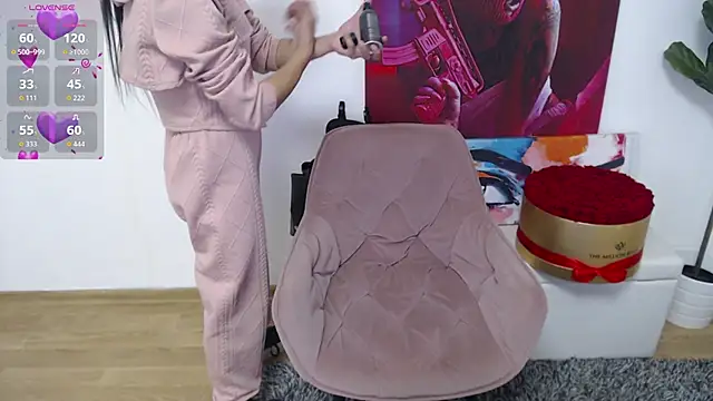 LadyLiia webcam