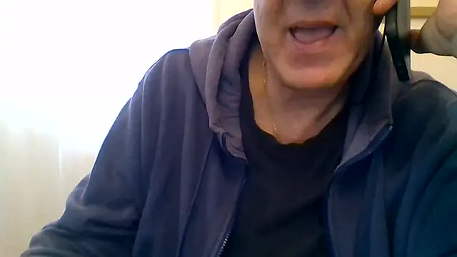 ANONIMO7735 webcam