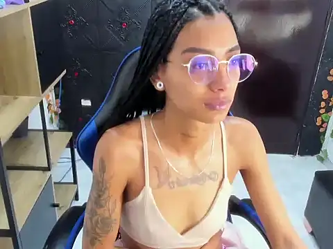 KarlaSlutSkinny__ webcam