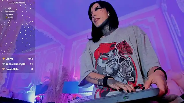 Kat_VonDe webcam