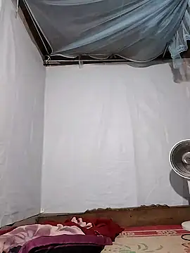 BigAss-69 webcam