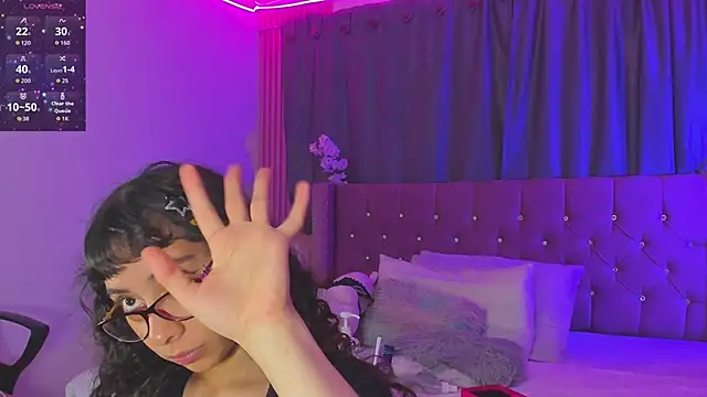 Sweet-Sadie webcam