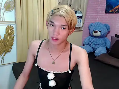 urasian_john18 webcam