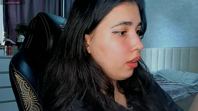 Diara_1an webcam