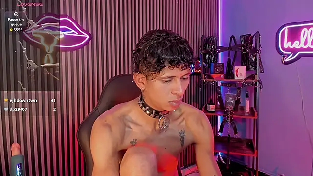 Maximoking26 webcam