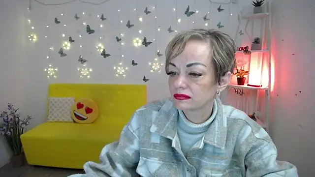 NikaMayu webcam