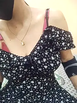 Webcam Model (Rising_Queen) is live