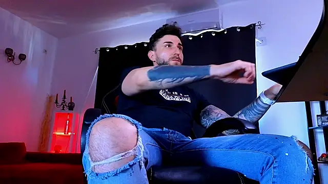 MightyAaron66 webcam