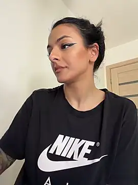 NNNoire live sex cam